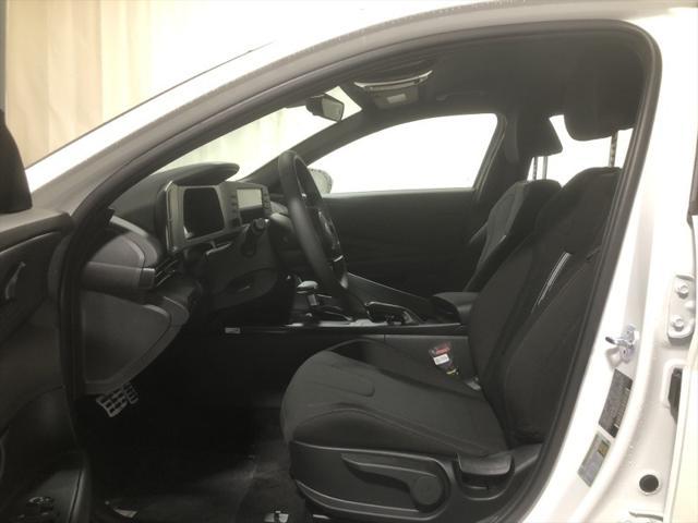 new 2025 Hyundai Elantra car, priced at $23,542