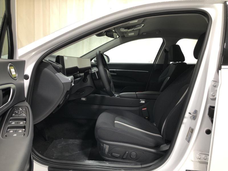 new 2025 Hyundai Sonata Hybrid car, priced at $29,762