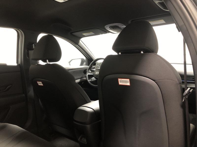 new 2025 Hyundai Elantra car, priced at $26,289