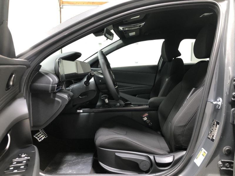 new 2025 Hyundai Elantra car, priced at $26,289