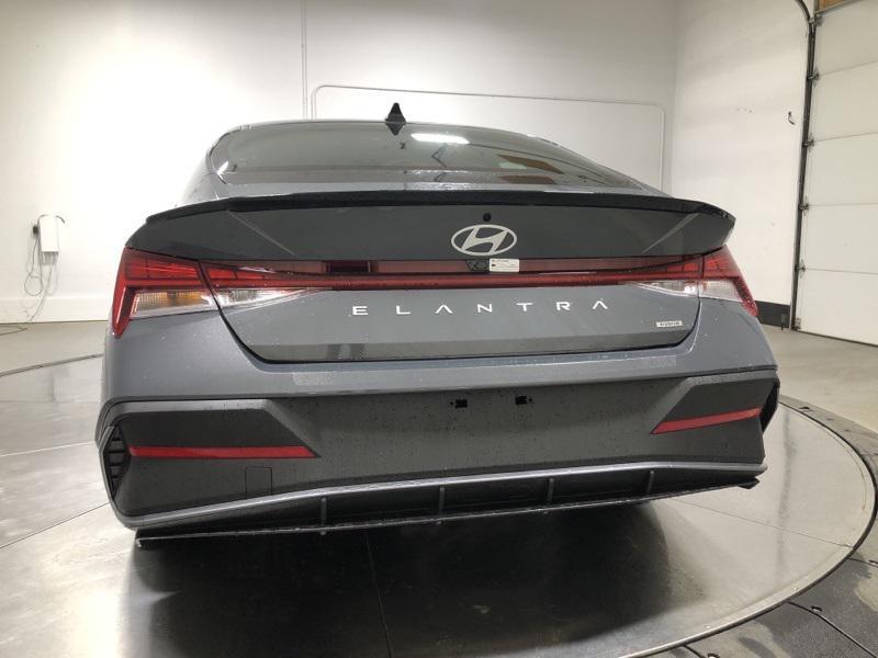 new 2025 Hyundai Elantra car, priced at $26,289