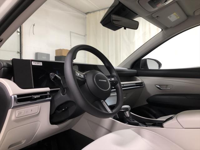 new 2025 Hyundai Tucson car, priced at $32,198