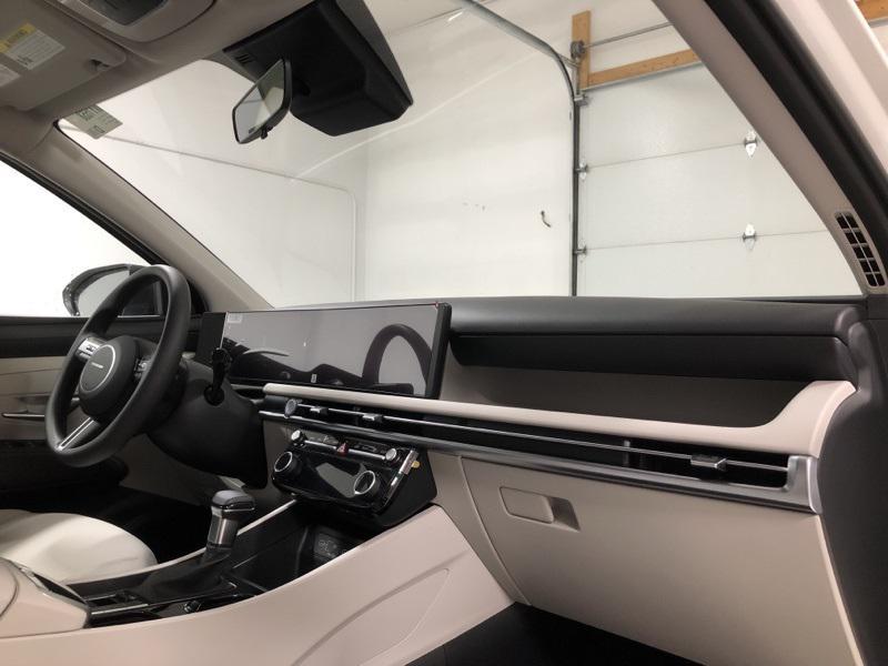 new 2025 Hyundai Tucson car, priced at $31,198