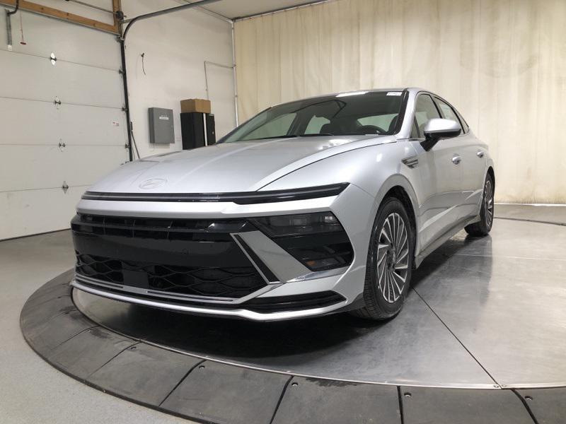 new 2025 Hyundai Sonata Hybrid car, priced at $29,280