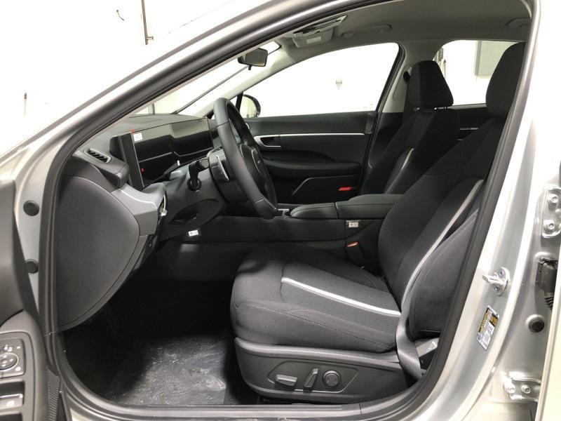 new 2025 Hyundai Sonata Hybrid car, priced at $29,280