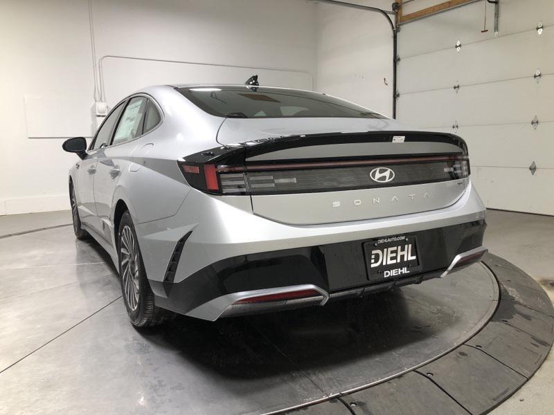 new 2025 Hyundai Sonata Hybrid car, priced at $29,280