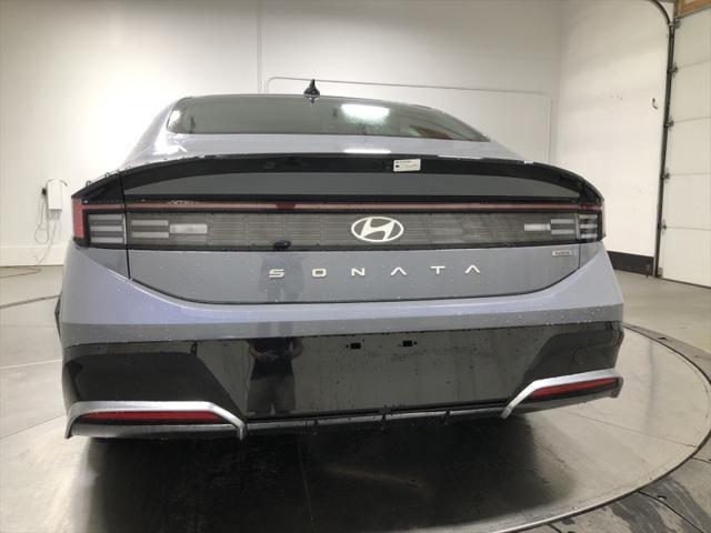 new 2025 Hyundai Sonata Hybrid car, priced at $30,847
