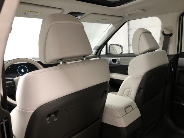 new 2025 Hyundai SANTA FE HEV car, priced at $46,872