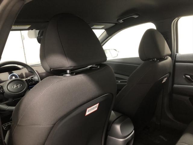 new 2025 Hyundai Elantra car, priced at $27,039