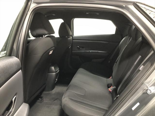new 2025 Hyundai Elantra car, priced at $27,039
