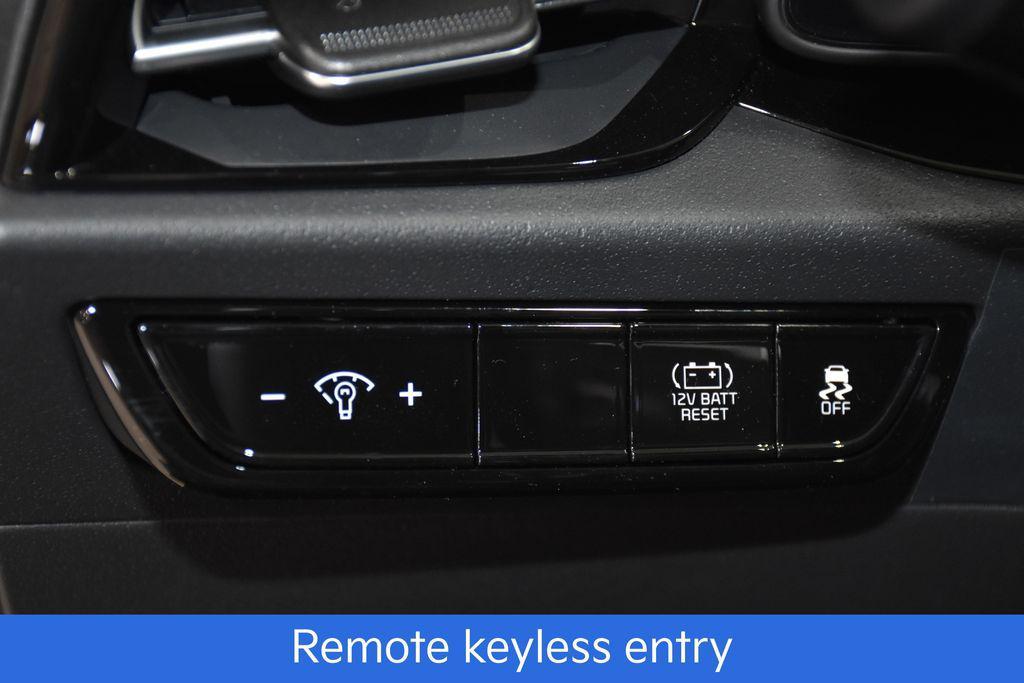 new 2025 Kia Niro car, priced at $29,262