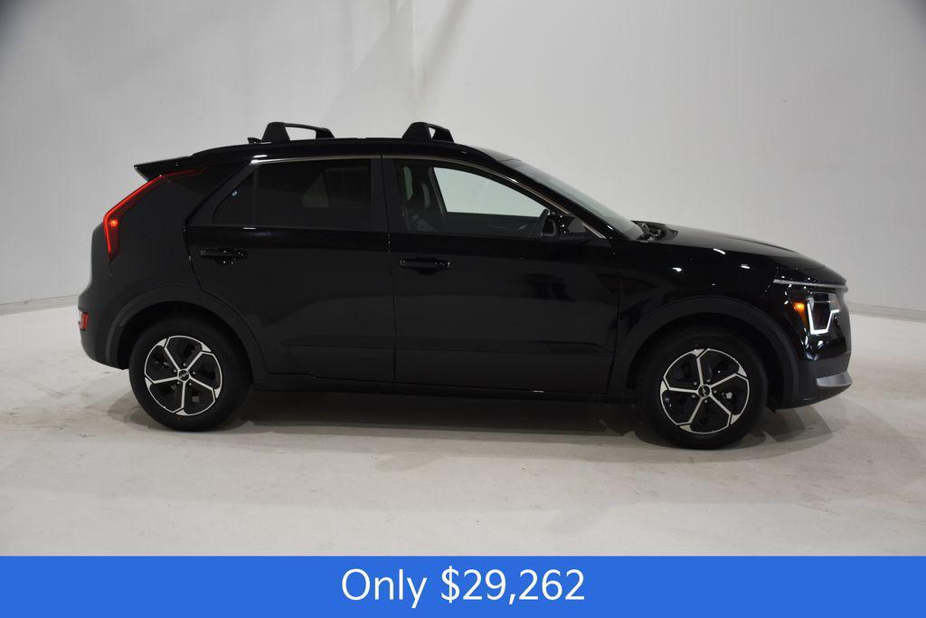 new 2025 Kia Niro car, priced at $29,262