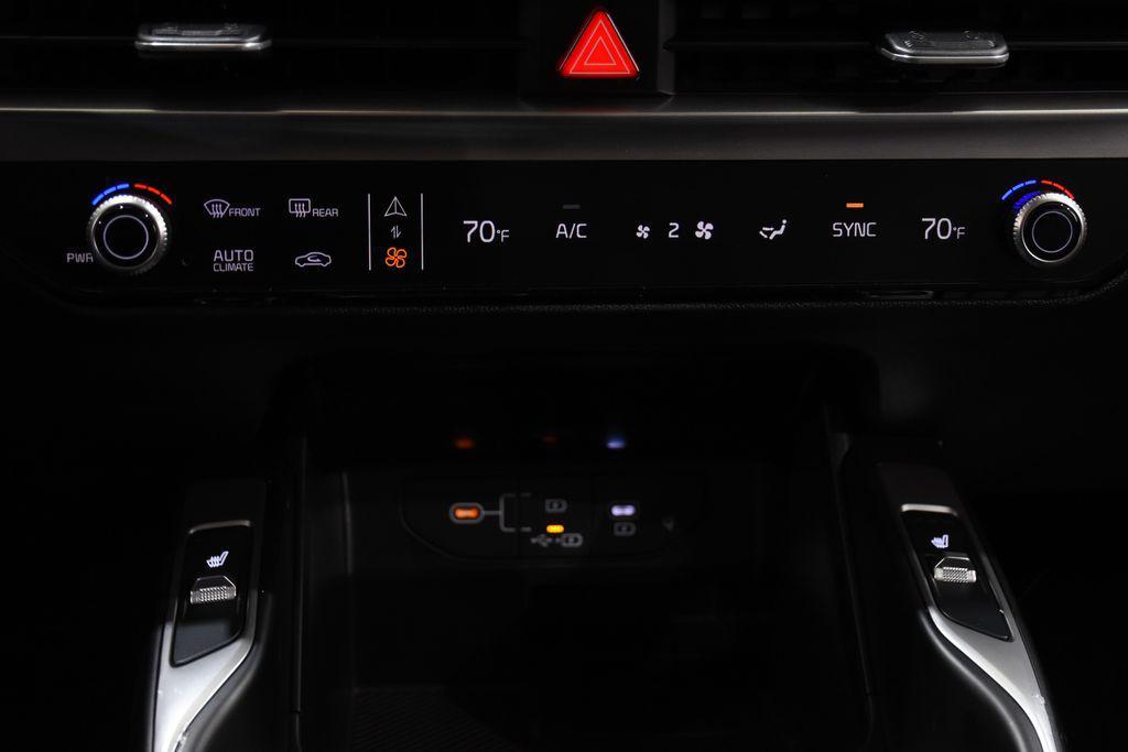 new 2026 Kia Sorento car, priced at $38,088