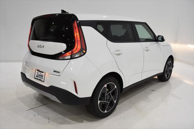 new 2025 Kia Soul car, priced at $24,556