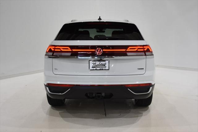 new 2025 Volkswagen Atlas Cross Sport car, priced at $44,103