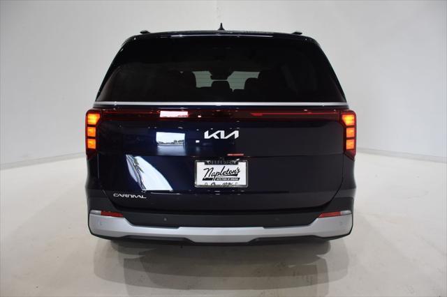 new 2025 Kia Carnival car, priced at $41,333