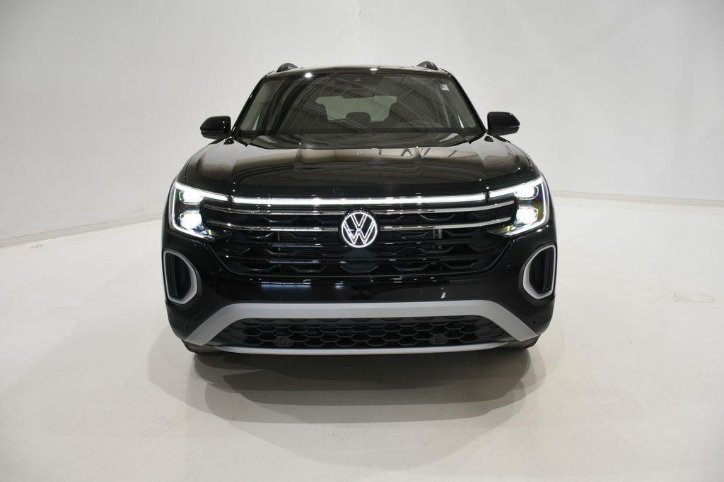 new 2024 Volkswagen Atlas car, priced at $49,401