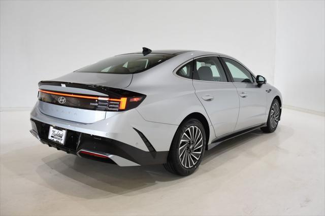 new 2025 Hyundai Sonata Hybrid car, priced at $38,516