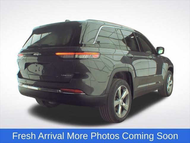 used 2022 Jeep Grand Cherokee car, priced at $32,435