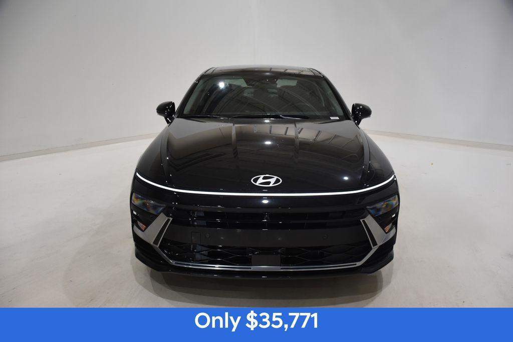 new 2025 Hyundai Sonata Hybrid car, priced at $35,771