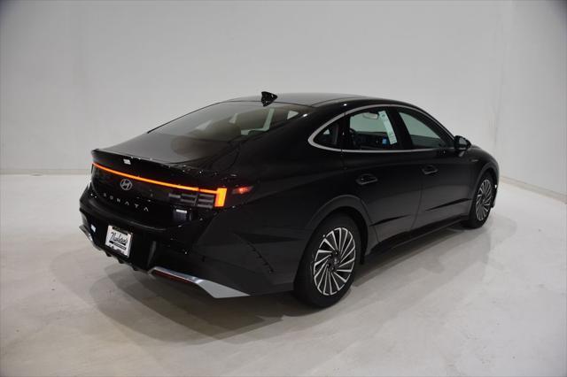 new 2025 Hyundai Sonata Hybrid car, priced at $37,271