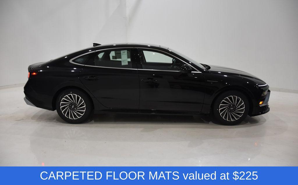 new 2025 Hyundai Sonata Hybrid car, priced at $35,771