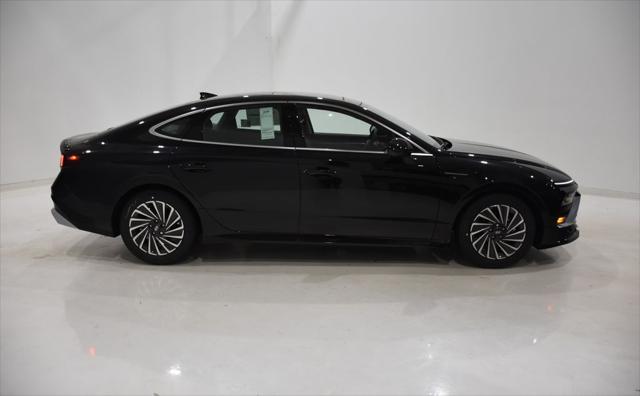 new 2025 Hyundai Sonata Hybrid car, priced at $37,271