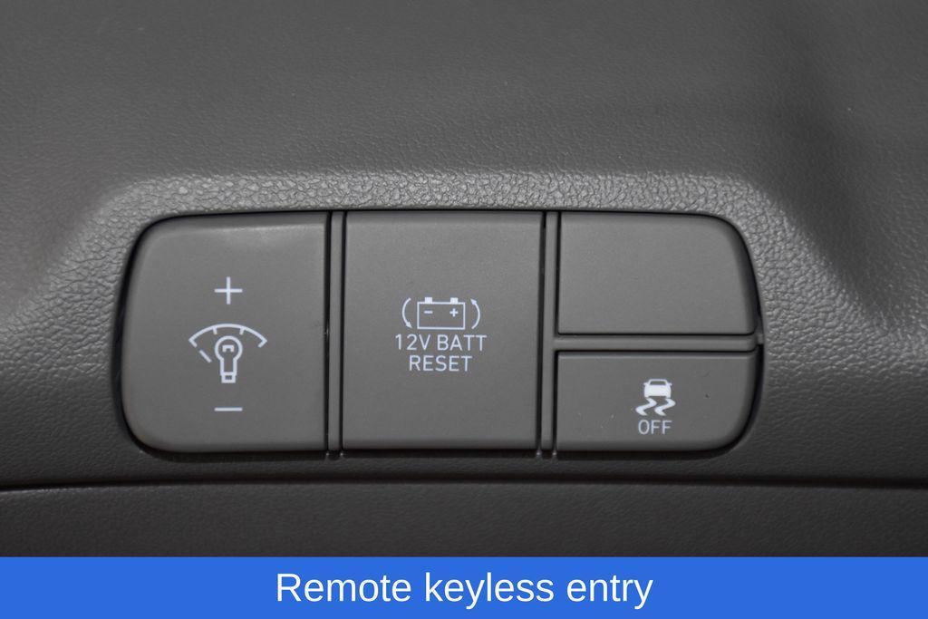 new 2025 Hyundai ELANTRA HEV car, priced at $25,589