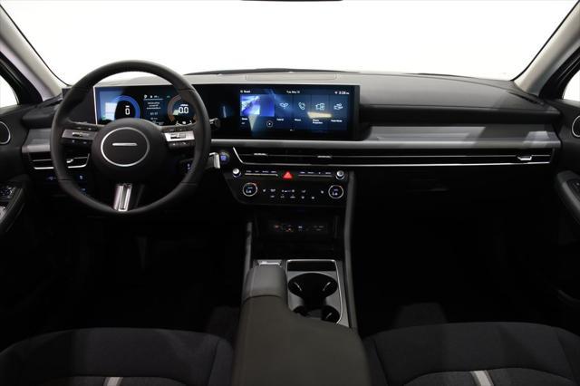 new 2025 Hyundai Sonata Hybrid car, priced at $32,242