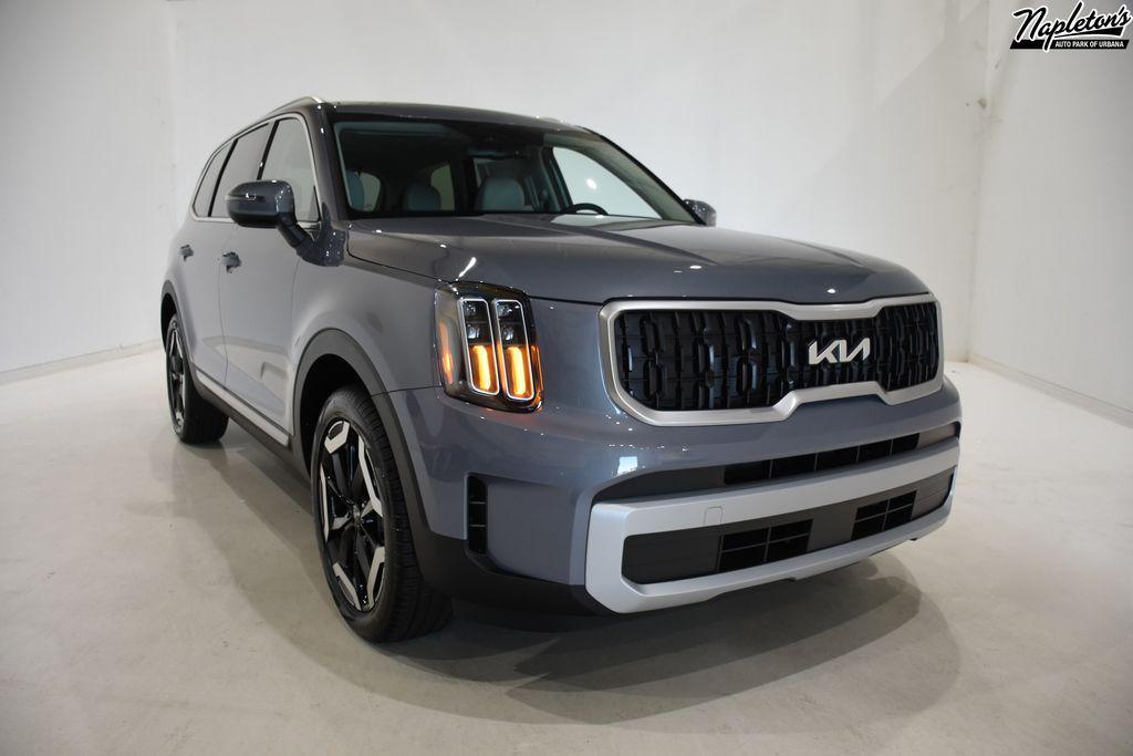 new 2025 Kia Telluride car, priced at $43,940