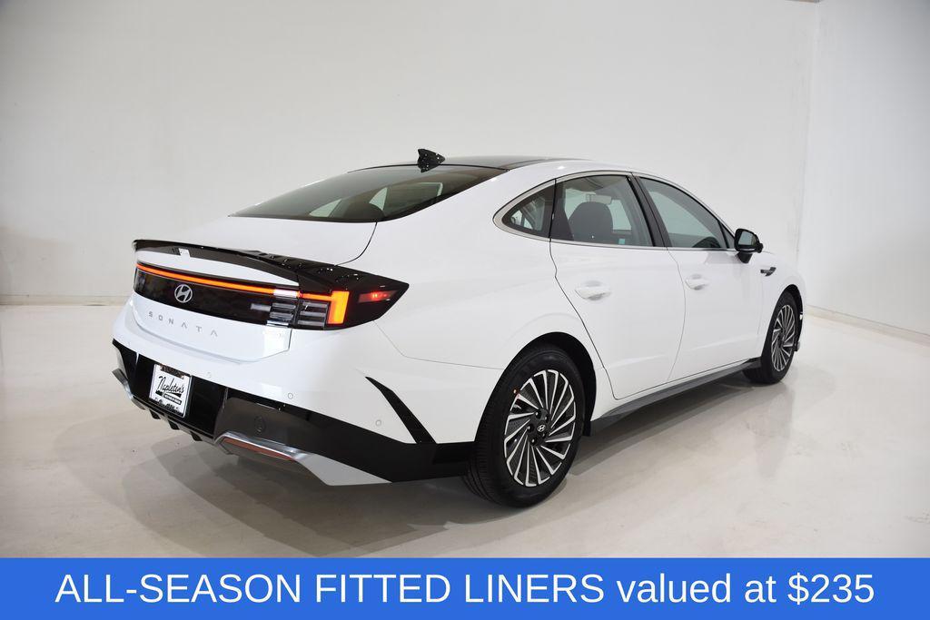 new 2025 Hyundai Sonata Hybrid car, priced at $36,333