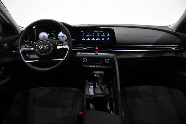 new 2025 Hyundai Elantra car, priced at $26,297