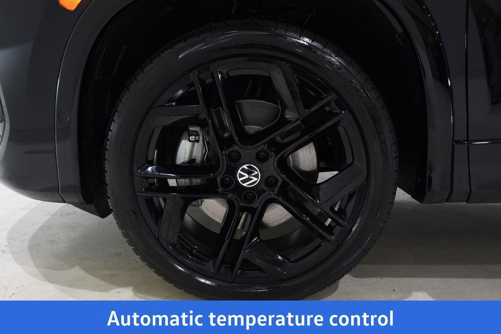 new 2026 Volkswagen Tiguan car, priced at $40,476