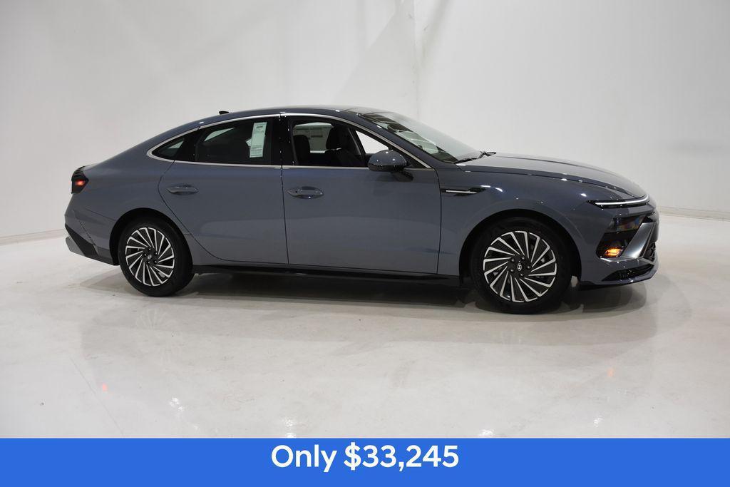 new 2026 Hyundai Sonata Hybrid car, priced at $33,245