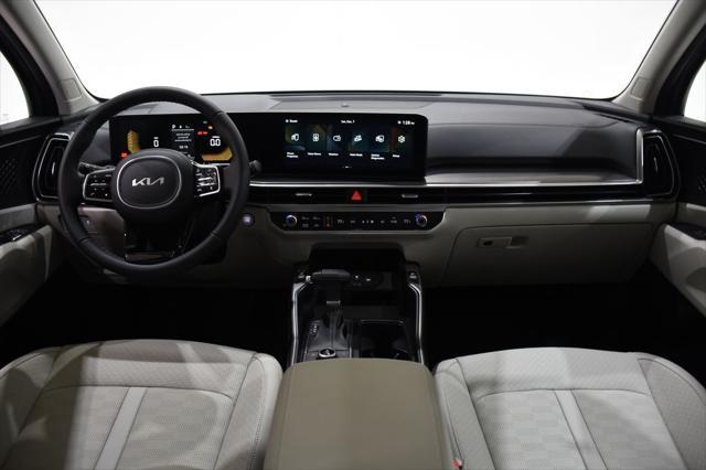 new 2025 Kia Sorento car, priced at $34,268