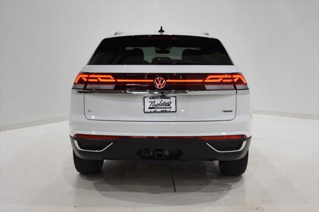 new 2025 Volkswagen Atlas Cross Sport car, priced at $42,591