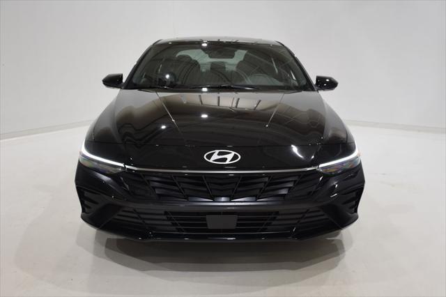 new 2025 Hyundai Elantra car, priced at $25,217