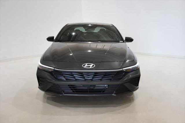 new 2025 Hyundai Elantra car, priced at $28,362