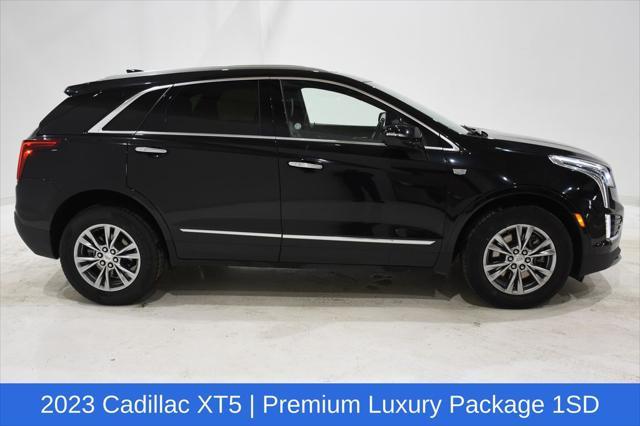 used 2023 Cadillac XT5 car, priced at $28,342