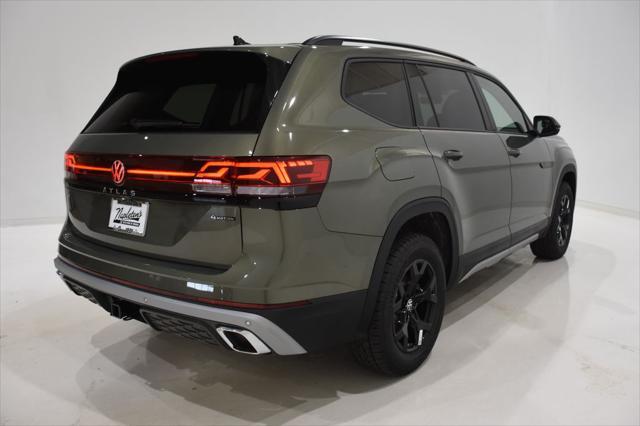 new 2025 Volkswagen Atlas car, priced at $45,404