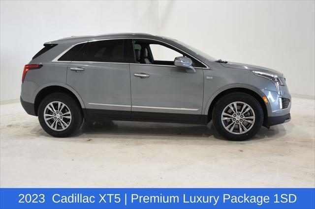 used 2023 Cadillac XT5 car, priced at $30,000