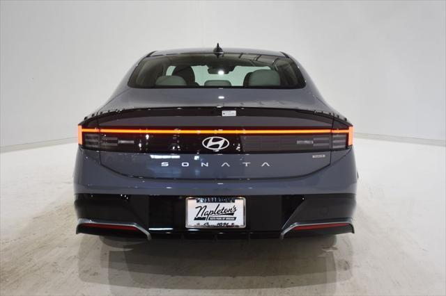 new 2025 Hyundai Sonata Hybrid car, priced at $31,859