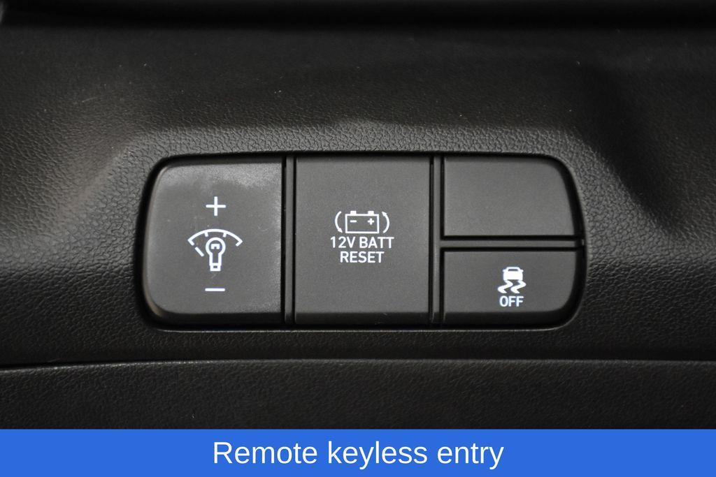 new 2025 Hyundai ELANTRA HEV car, priced at $25,589