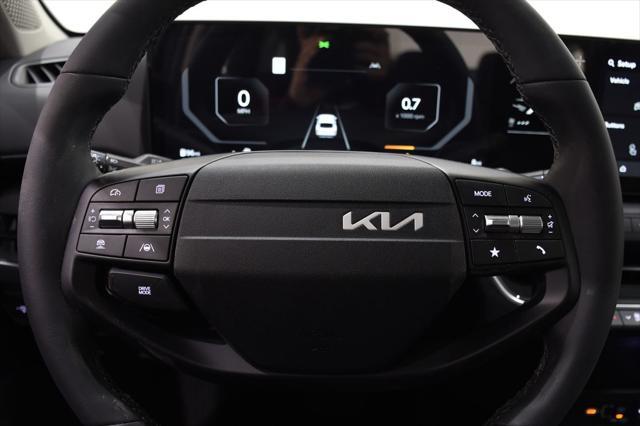 new 2025 Kia K4 car, priced at $23,324