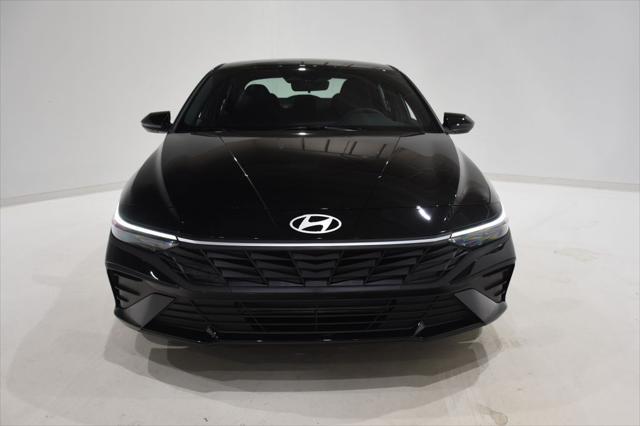 new 2025 Hyundai Elantra car, priced at $26,328