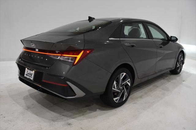 new 2025 Hyundai Elantra car, priced at $26,318