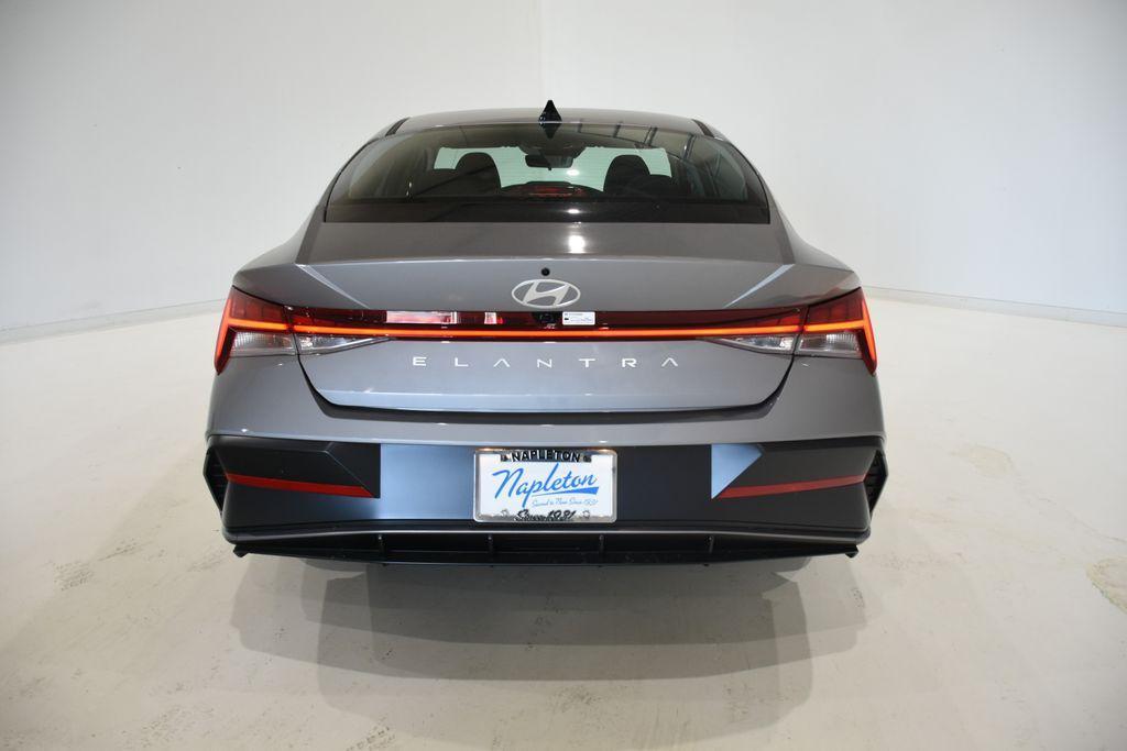 new 2024 Hyundai Elantra car, priced at $24,619