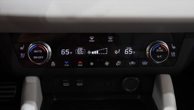 new 2025 Mitsubishi Outlander car, priced at $43,627