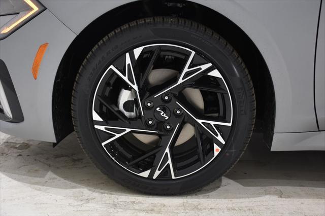 new 2025 Kia K5 car, priced at $32,628