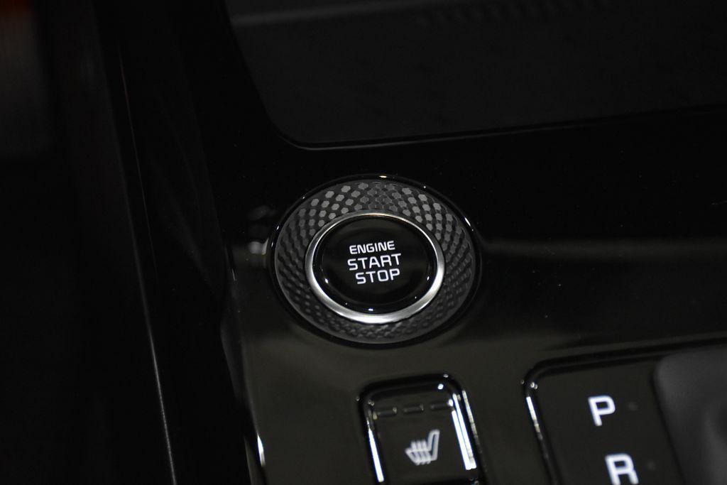 new 2025 Kia Niro car, priced at $29,751